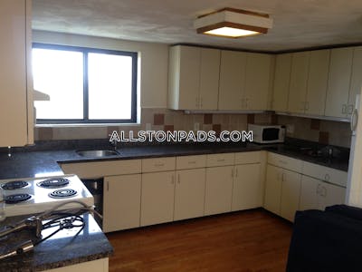 Allston Apartment for rent 3 Bedrooms 2 Baths Boston - $4,200