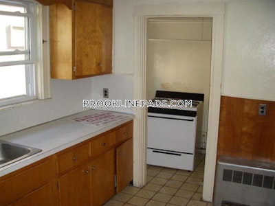 Brookline Nice 5 Beds 1 Bath on Washington St  Washington Square - $3,900 No Fee