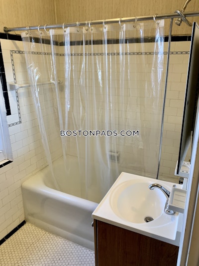 Medford Studio, 1 bath available now on Fellsway West in Medford!  Medford Square - $1,695 No Fee