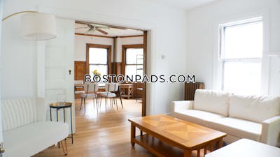 Brookline 7 Bed 3 Bath BROOKLINE- BOSTON UNIVERSITY $9,900  Boston University - $9,900