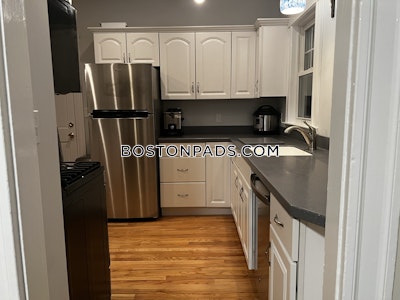 Winthrop 2 Beds 1 Bath - $2,900