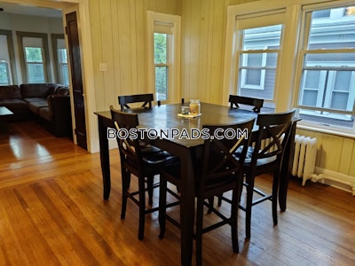 Medford 5 Beds 2 Baths Tufts  Tufts - $5,500