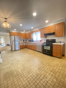 Medford 4 Beds Tufts  Tufts - $4,400 No Fee