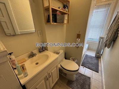Cambridge 2 Bed 1 Bath CAMBRIDGE  Porter Square - $2,700