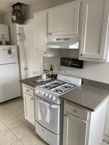 North End 2 Beds 1 Bath Boston - $4,155
