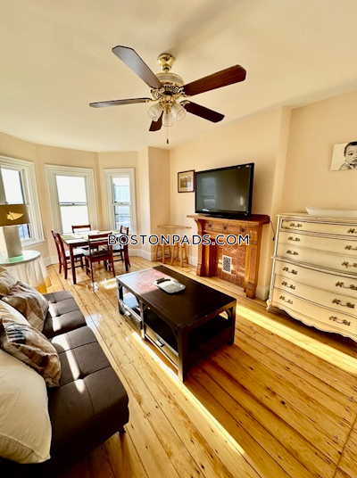 Back Bay 1 Bed Back Bay Boston - $3,700