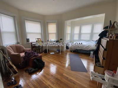 Allston 2 Beds 1 Bath Boston - $2,795 50% Fee
