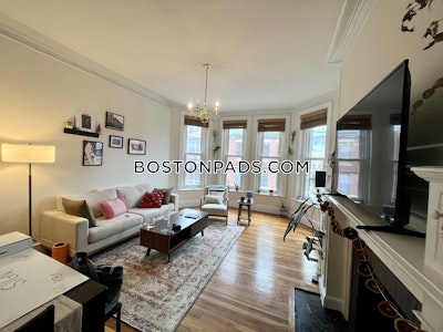 Back Bay 1 Bed Back Bay Boston - $3,800