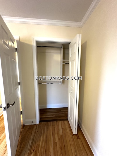 Brookline 2 Bed 1 Bath BROOKLINE- COOLIDGE CORNER $3,890  Coolidge Corner - $3,835 No Fee