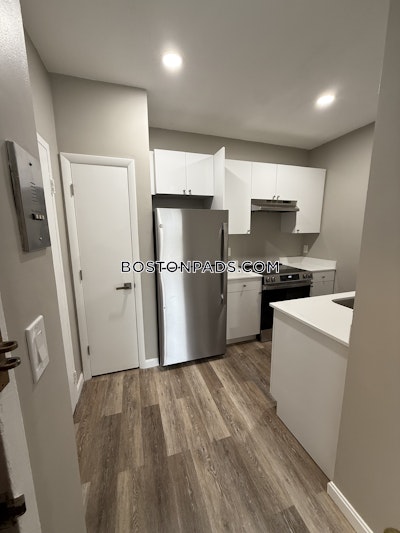 Jamaica Plain 2 Bed 1 Bath BOSTON Boston - $3,000 No Fee