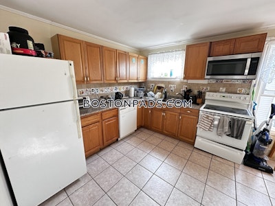 Somerville Bright & Spacious  Davis Square - $4,300