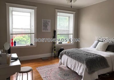 Brookline 4 Bed 2 Bath BROOKLINE- WASHINGTON SQUARE $4,500  Washington Square - $5,000