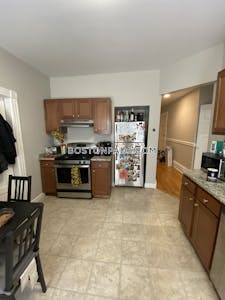 Cambridge Superb 3BD/1BA Cambridge Apartment  Central Square/cambridgeport - $4,400 No Fee