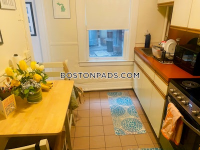 Beacon Hill 1 Bed, 1 Bath Unit Boston - $2,525