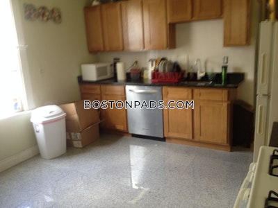 Fort Hill 3 Beds 1 Bath Boston - $3,750