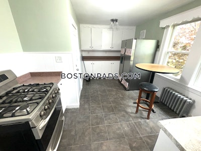Newton 4 Beds 2 Baths  Newton Highlands - $5,000