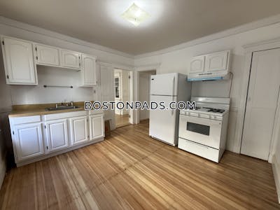 Dorchester Spacious & Charming 2-Bedroom Lower Mills Apartment Boston - $2,500