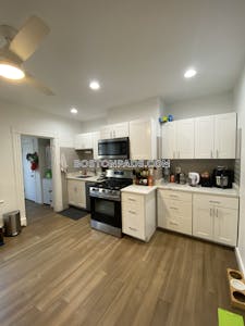 Cambridge 3 Bed 1.5 Bath CAMBRIDGE  Inman Square - $4,350