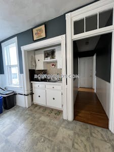 Brookline 2 Bed 1 Bath BROOKLINE- BROOKLINE VILLAGE $3,500 Brookline Village - $3,500