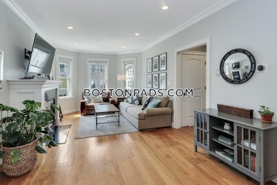 Brookline 1 Bed 1 Bath BROOKLINE- WASHINGTON SQUARE $2,695  Washington Square - $2,695 No Fee