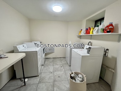 Brighton 3 Bed 1 Bath BOSTON Boston - $3,400
