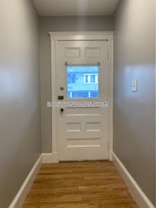 Medford 2 Bed 1 Bath MEDFORD  Tufts - $3,250 No Fee