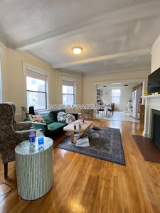 Brookline 4 Beds 2 Baths  Boston University - $5,200 No Fee