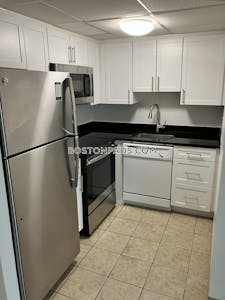 Brookline 1 Bed 1 Bath BROOKLINE- LONGWOOD AREA $2,545 Longwood Area - $2,495 No Fee