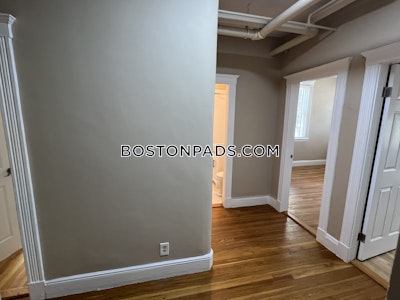 Brighton 2 Beds 1 Bath Boston - $2,600