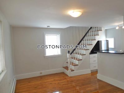 Somerville Adorable 2BD/2BA Two Story Apartment in Somerville Dali/ Inman Squares - $3,100 50% Fee