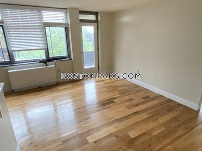 Belmont 1 Bed 1 Bath BELMONT $2,300 - $2,100 No Fee