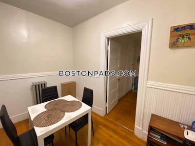 Brookline 1 Bed 1 Bath BROOKLINE- COOLIDGE CORNER $2,500 Coolidge Corner - $2,500 No Fee