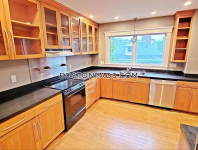 Brookline 3 Beds 1 Bath  Washington Square - $4,500 50% Fee