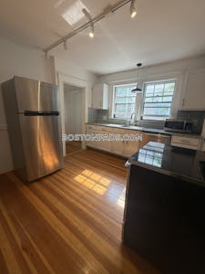 Somerville 4 Bed, 1 Bath Unit  Tufts - $5,800 No Fee