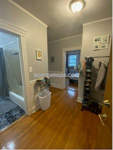 Brookline 1 Bed 1 Bath BROOKLINE- BROOKLINE VILLAGE $2,550  Brookline Village - $2,525