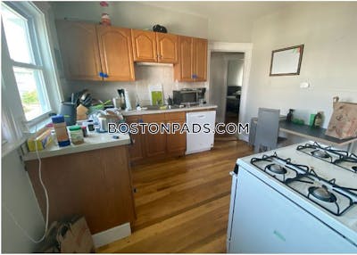 Somerville 4 Beds 1 Bath  Tufts - $5,200