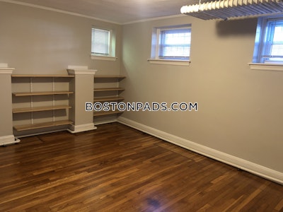 Somerville 1 Bed 1 Bath SOMERVILLE  Tufts - $2,700