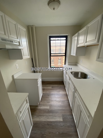 Malden Great 2 Beds 1 Bath on Pleasant St - $2,200 No Fee