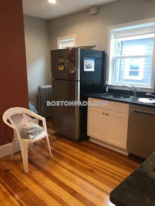 Medford 5 Bed 2 Bath MEDFORD  Tufts - $7,300 No Fee