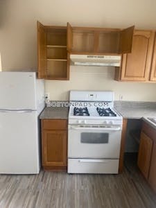 Quincy 1 Bed 1 Bath  Quincy Center - $1,950