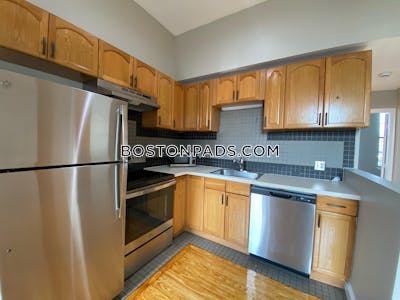 Chelsea 1 Bed 1 Bath - $2,100 No Fee