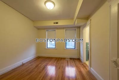 Brookline 4 Bed 2 Bath BROOKLINE- BOSTON UNIVERSITY $5,600  Boston University - $5,200 No Fee