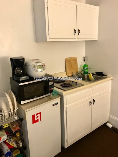 Fenway/kenmore Studio Fenway/kenmore Boston - $2,095 No Fee
