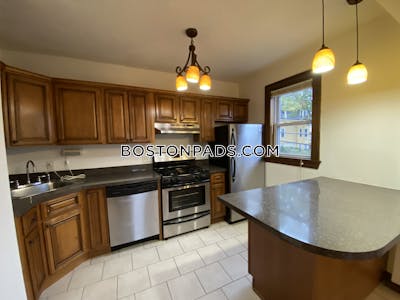 Jamaica Plain 3 Beds 1 Bath Boston - $3,600 No Fee