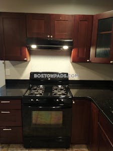 Dorchester 2 Beds 1 Bath Boston - $2,195
