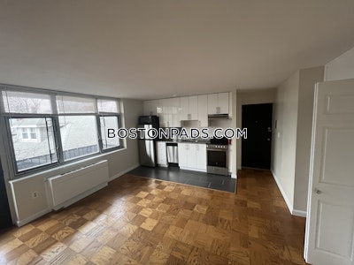 Belmont 1 Bed 1 Bath BELMONT $2,250 - $2,100 No Fee