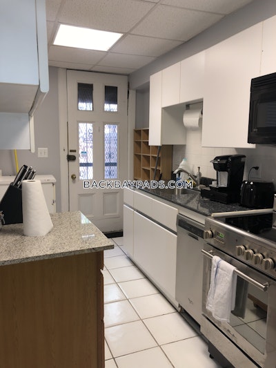 Back Bay 1 Bed Back Bay Boston - $3,500