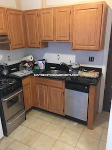 South Boston Spacious Studio on Dorchester St in South Boston Available Sept.1! Boston - $2,150