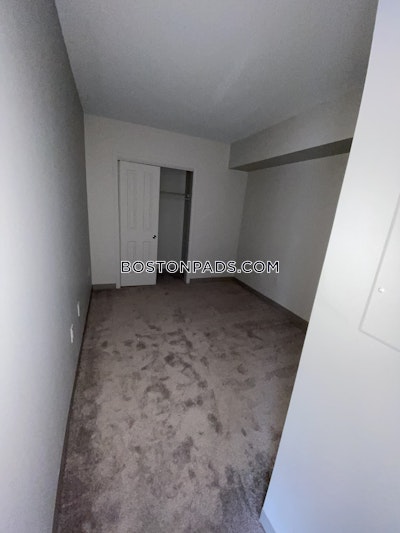 Malden Studio  baths Luxury in MALDEN - $2,390 No Fee