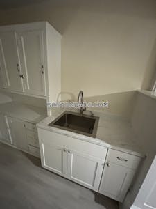 Quincy Apartment for rent 1 Bedroom 1 Bath  Quincy Center - $1,800